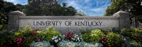 Low stone wall with University of Kentucky engraved.